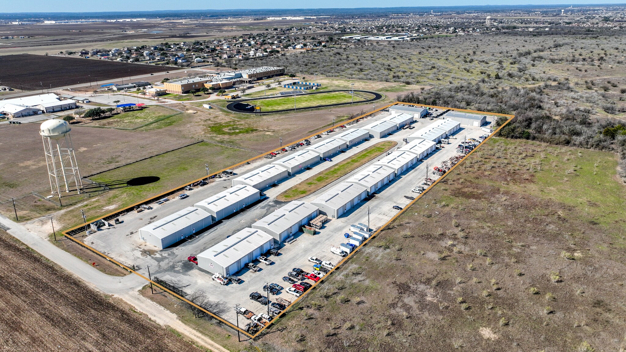 395 County Road 202, Kyle, TX à louer Photo principale– Image 1 sur 4