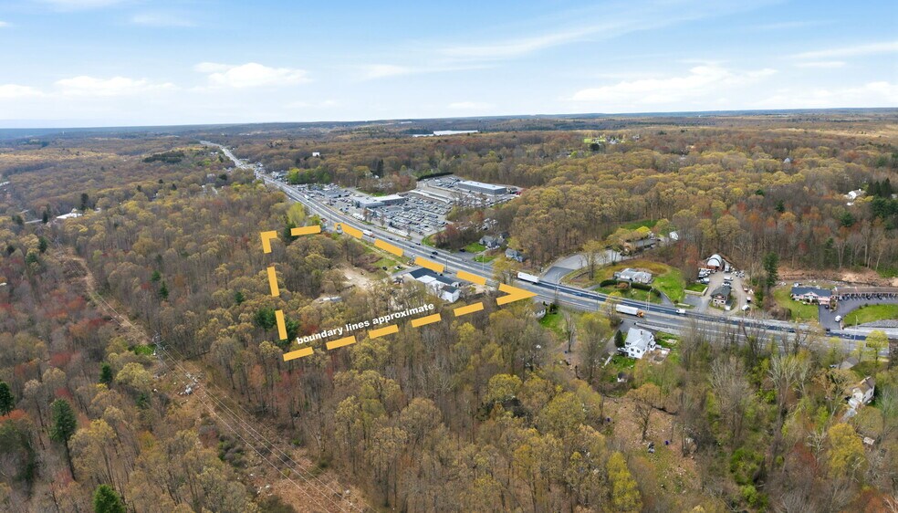 Eddie Dowling Hwy portefeuille de 4 biens à vendre sur LoopNet.fr - Aérien – Image 2 sur 11