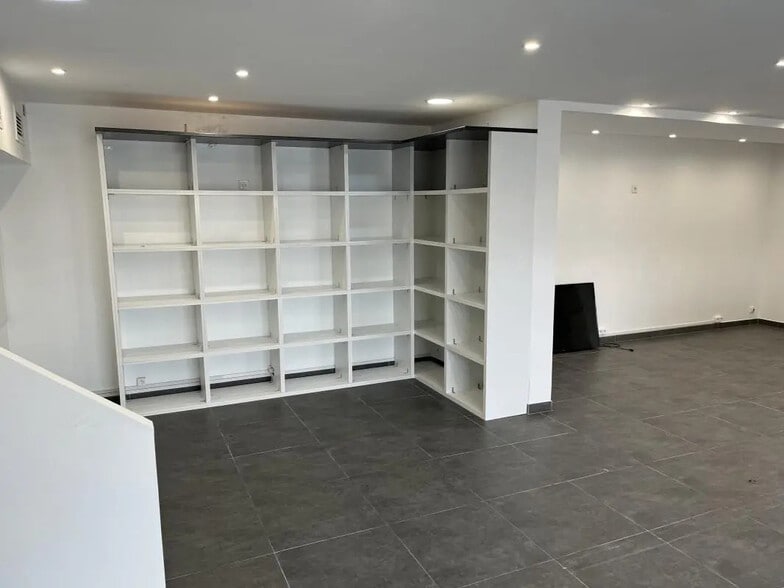 130 Rue Darius Milhaud, Toulon à vendre - Photo de l’immeuble – Image 3 sur 6