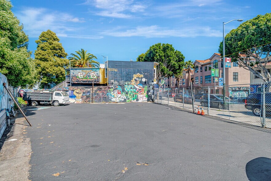 3230-3236 24th St, San Francisco, CA à vendre - Photo de l’immeuble – Image 3 sur 76