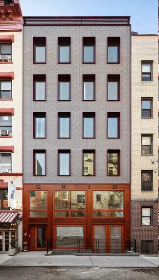 Plus de détails pour 246 W 16th St, New York, NY - Local commercial à louer