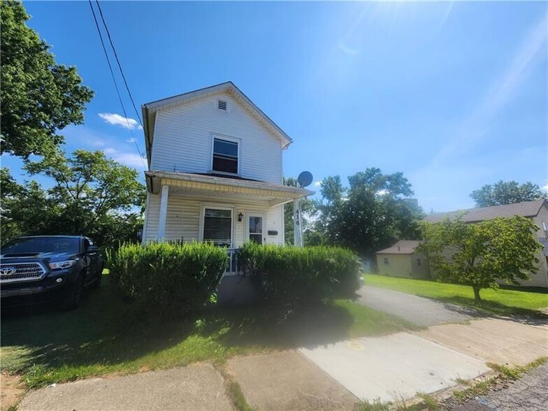 731 Hull St, 737 Hull Sharon, PA 16146 portefeuille de 4 biens à vendre sur LoopNet.fr - Photo de l’immeuble – Image 3 sur 26
