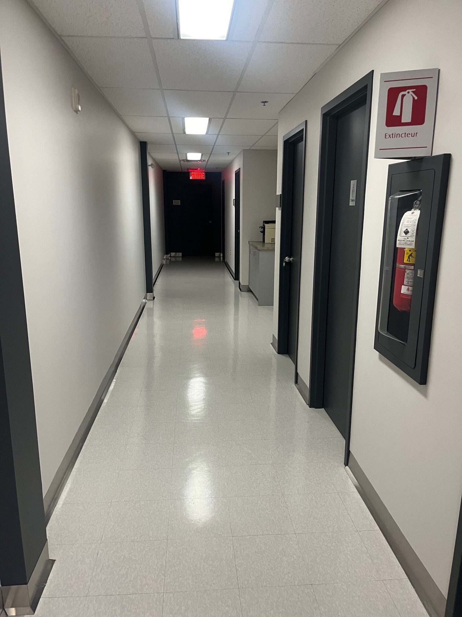 2110-2130 De La Chute-Du-Diable Rue, Chicoutimi, QC à louer Photo principale– Image 1 sur 7