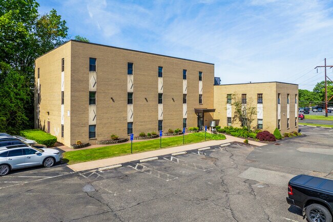 Plus de détails pour 351 Merline Rd, Vernon, CT - Bureau à vendre
