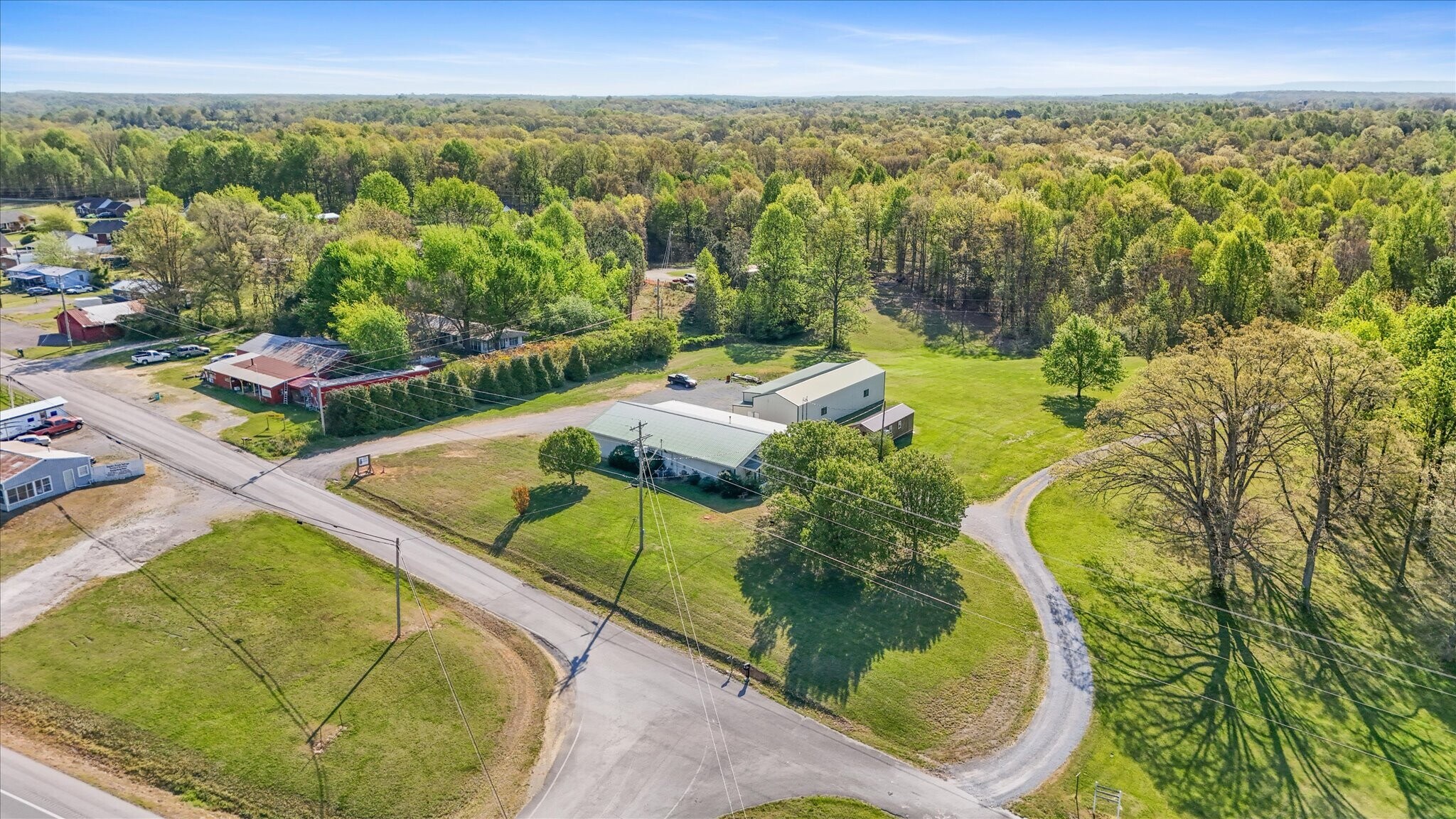 951 Pelham Rd, Woodbury, TN à vendre Photo de l’immeuble– Image 1 sur 10
