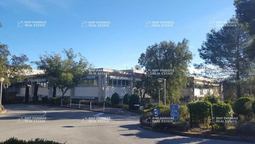 Bureau dans Biot à louer - Photo de l’immeuble – Image 2 sur 32