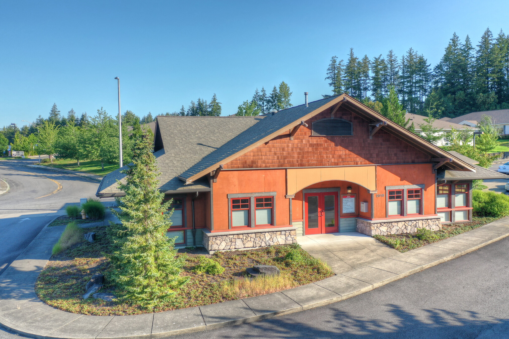 2018 Caton Way SW, Olympia, WA à vendre Photo de l’immeuble– Image 1 sur 15