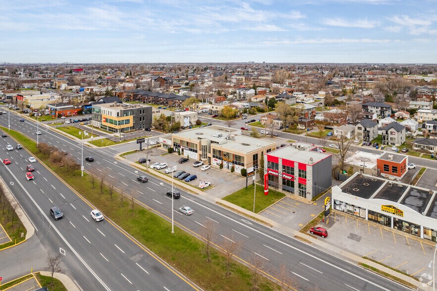 3879 Boul Taschereau, Longueuil, QC à louer - Aérien – Image 2 sur 4
