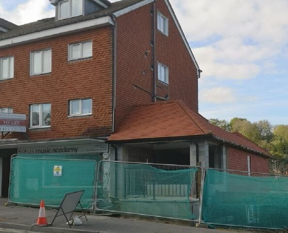 138 High St, Godalming à vendre - Photo de l’immeuble – Image 2 sur 2
