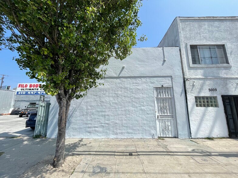 5011 W Adams Blvd, Los Angeles, CA à vendre - Photo de l’immeuble – Image 1 sur 14