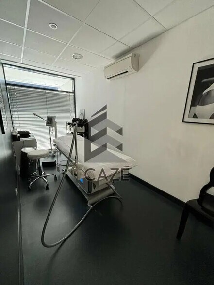 Bureau dans Bordeaux à louer - Photo de l’immeuble – Image 2 sur 6