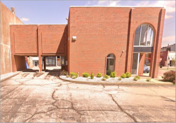 202 N Harrison St, Alexandria, IN à vendre - Photo de l’immeuble – Image 3 sur 4