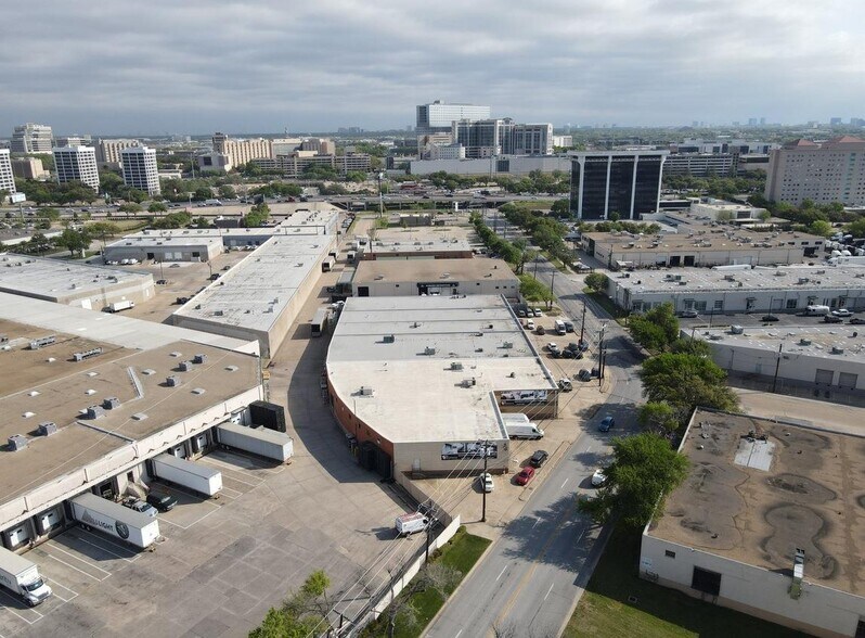 1233 Medical District Dr, Dallas, TX à vendre - Photo de l’immeuble – Image 1 sur 4