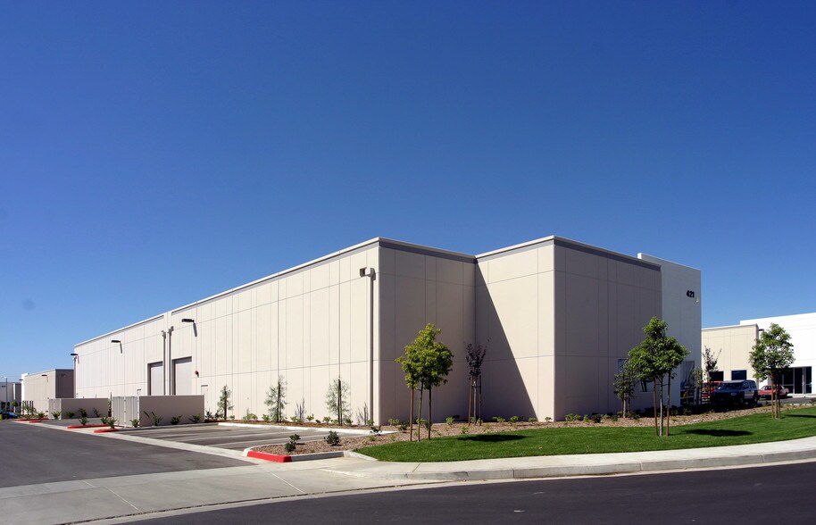 421 Business Center Ct, Redlands, CA à louer - Autre – Image 2 sur 4