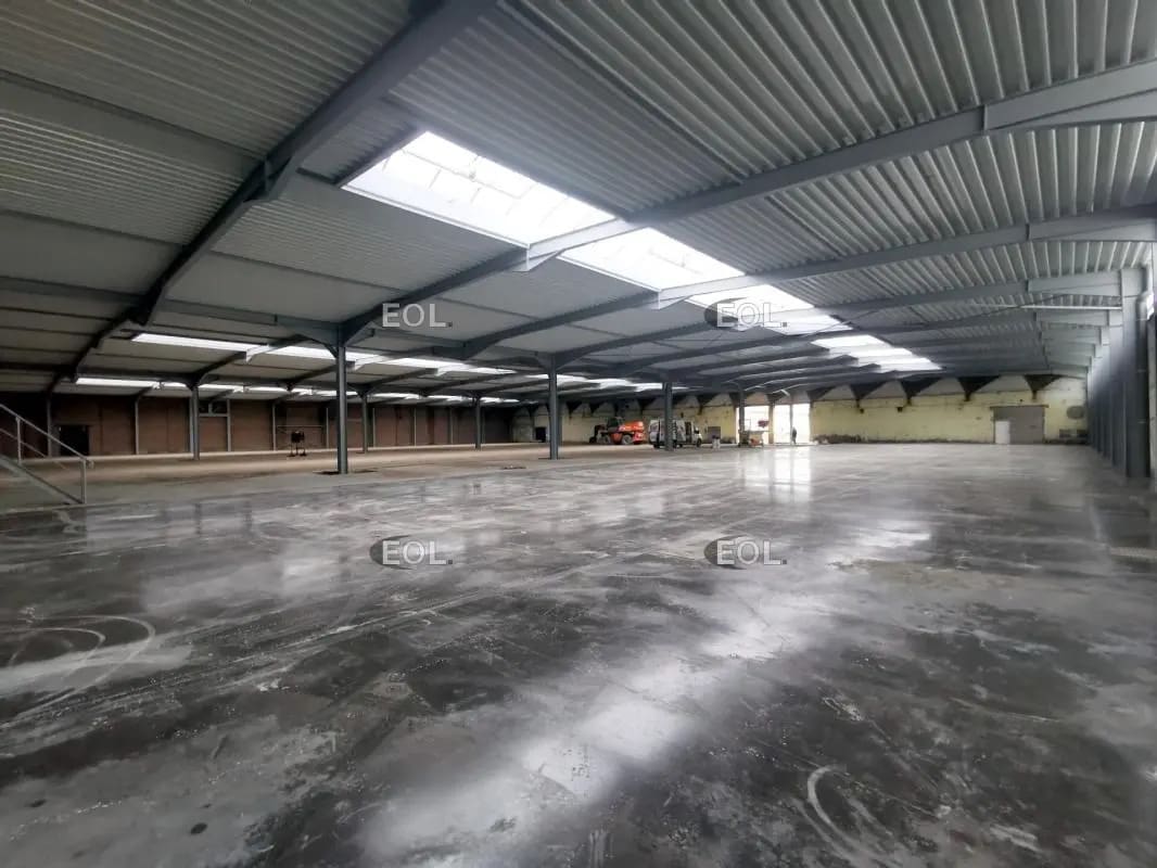 Industriel/Logistique dans Tourcoing à louer Photo de l’immeuble– Image 1 sur 4