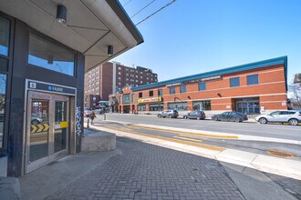 1461 Rue Jean-Talon E, Montréal, QC à louer Photo de l’immeuble– Image 1 sur 10
