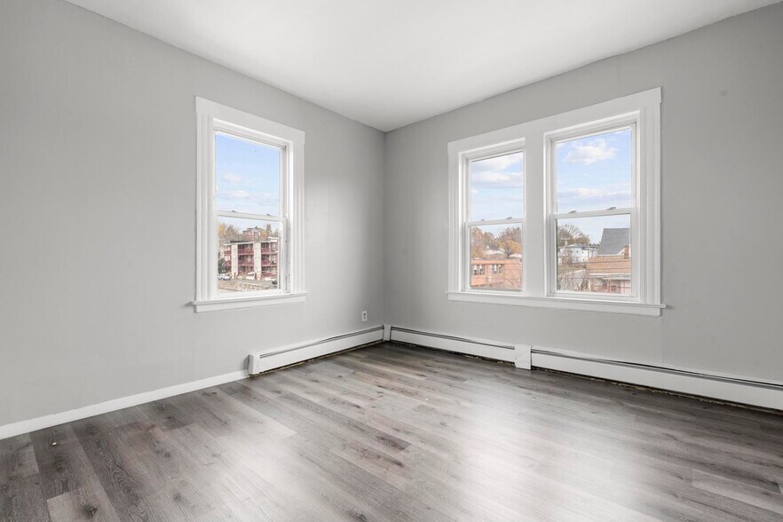 123-125 North St, New Britain, CT à vendre - Photo de l’immeuble – Image 2 sur 27