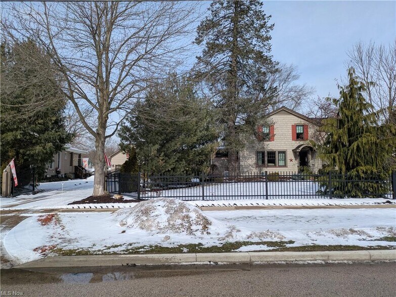 17 W Walnut St, Jefferson, OH à vendre - Photo de l’immeuble – Image 3 sur 7