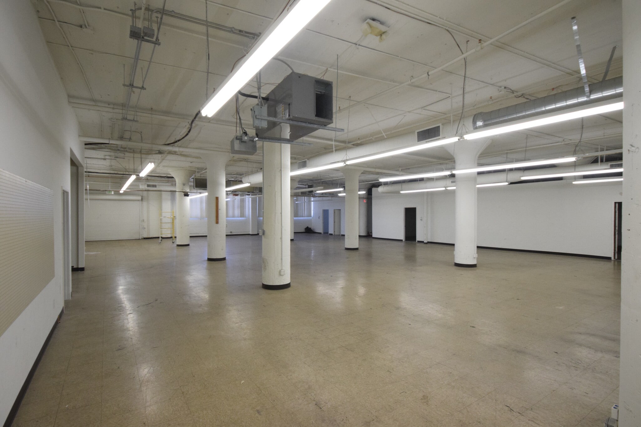 2155 E 7th St, Los Angeles, CA à louer Photo intérieure– Image 1 sur 9