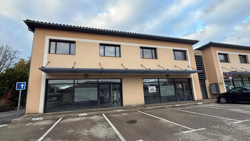 Bureau dans Saint-Denis-lès-Bourg à louer - Photo de l’immeuble – Image 1 sur 16