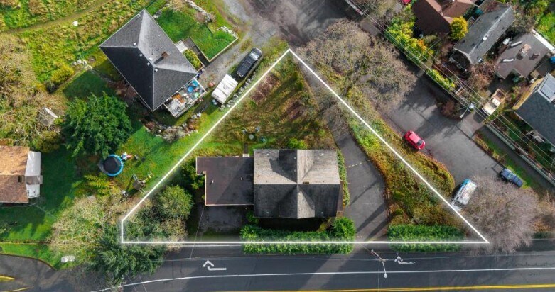 2805 Cook St, Victoria, BC à vendre Photo principale– Image 1 sur 2