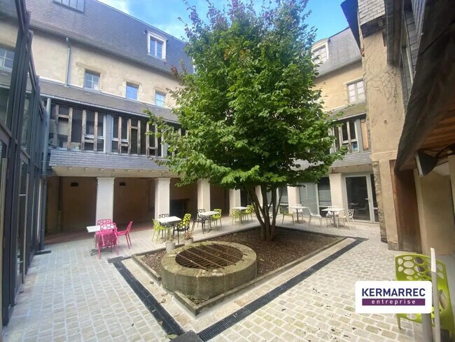 Plus de détails pour Bureau à vendre