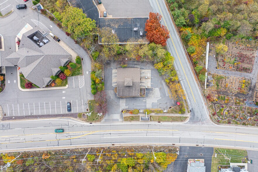 5441 Steubenville Pike, Mc Kees Rocks, PA à louer - Photo de l’immeuble – Image 2 sur 8