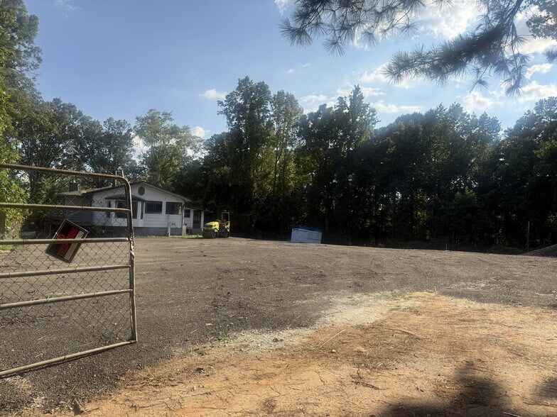 115 Commerce Dr, Stockbridge, GA à louer - Photo de l’immeuble – Image 2 sur 10
