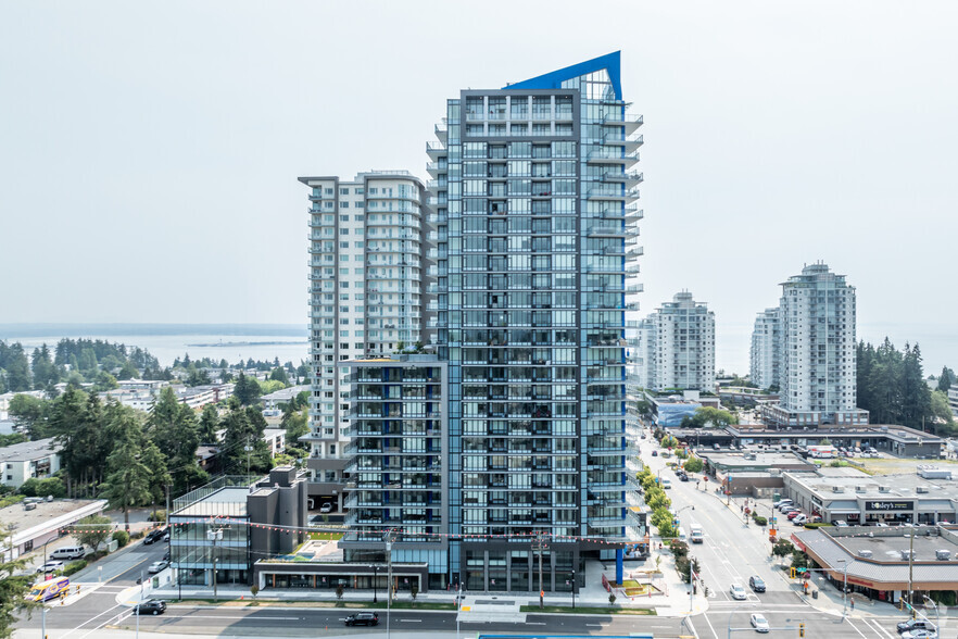 1586 Johnston Rd, White Rock, BC à louer - Photo de l’immeuble – Image 3 sur 4
