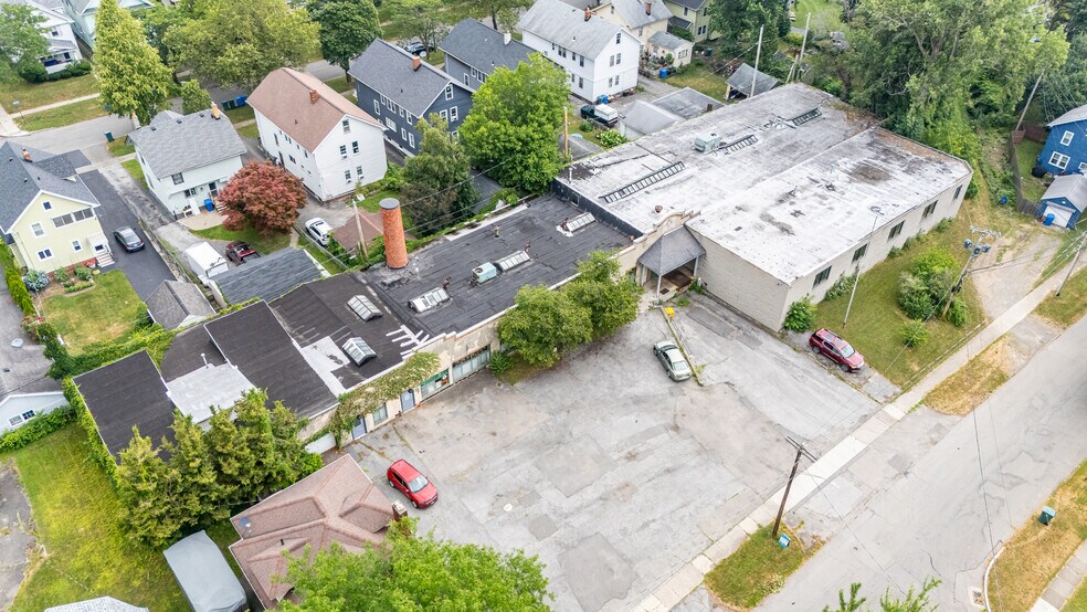 1024 Garson Ave, Rochester, NY à vendre - Photo de l’immeuble – Image 2 sur 42