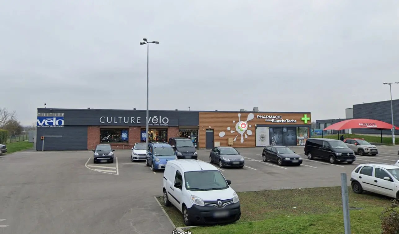 Local commercial dans CAMON à louer Photo de l’immeuble– Image 1 sur 4