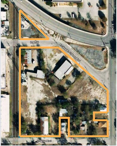 1206 Cesar Chavez Blvd, San Antonio, TX à vendre - Photo de l’immeuble – Image 3 sur 9