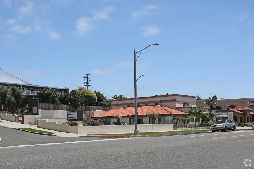 1200 S Pacific Coast Hwy, Redondo Beach, CA à louer - Photo principale – Image 1 sur 68