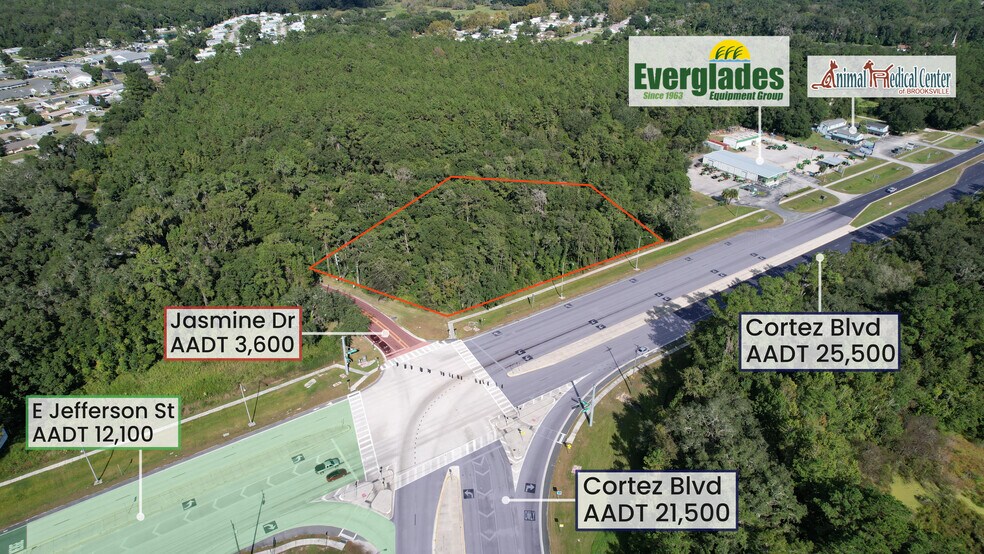 Jasmine Dr & E Cortez Blv, Brooksville, FL à vendre - Photo de l’immeuble – Image 1 sur 9