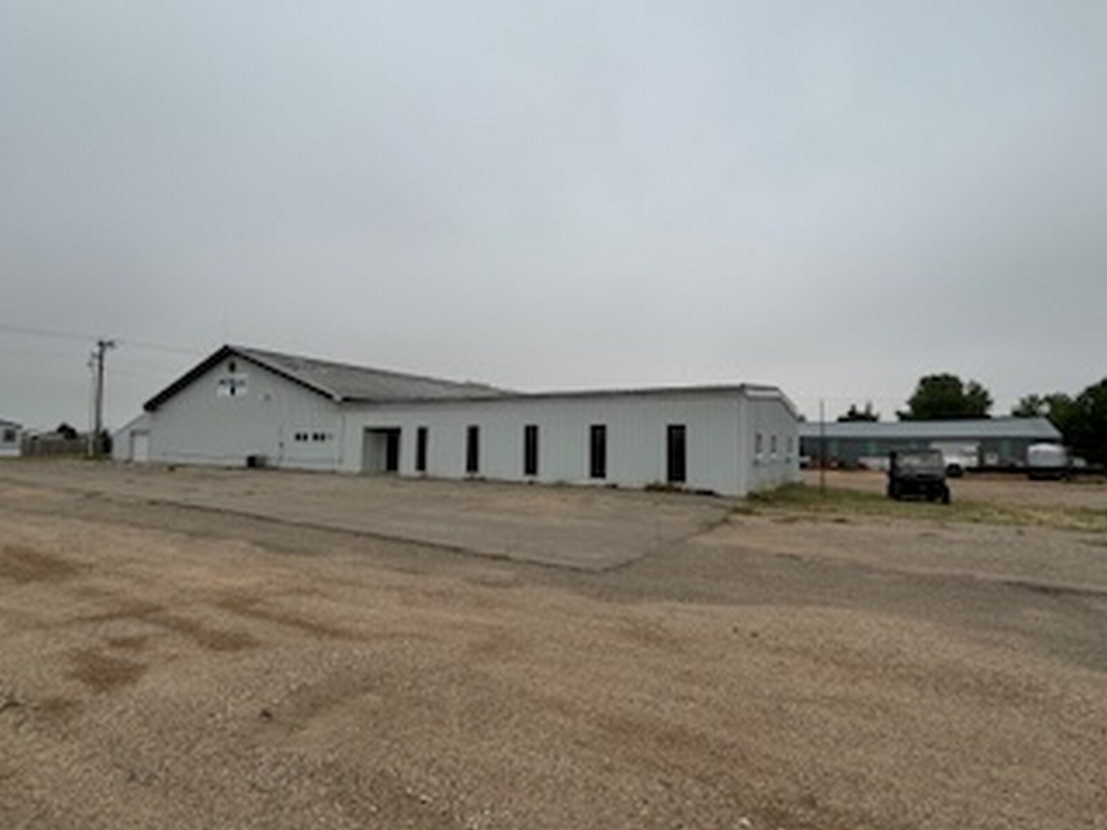 6th Ave Industrial portefeuille de 3 biens à vendre sur LoopNet.fr Photo de l’immeuble– Image 1 sur 14