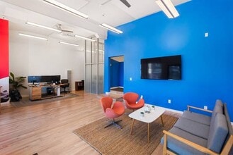 619-705 Soquel Ave, Santa Cruz, CA à louer Photo intérieure– Image 2 sur 9