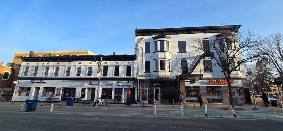 613-623 E William St, Ann Arbor, MI à louer - Photo de l’immeuble – Image 2 sur 4