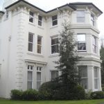 23 Oak Hill Grove, Surbiton à louer - Photo de l’immeuble – Image 2 sur 13