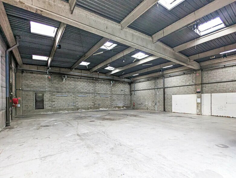 Industriel/Logistique dans Palaiseau à louer - Photo de l’immeuble – Image 3 sur 13