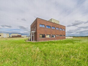 Newbie Business Park, Annan à louer Photo de l’immeuble– Image 1 sur 2