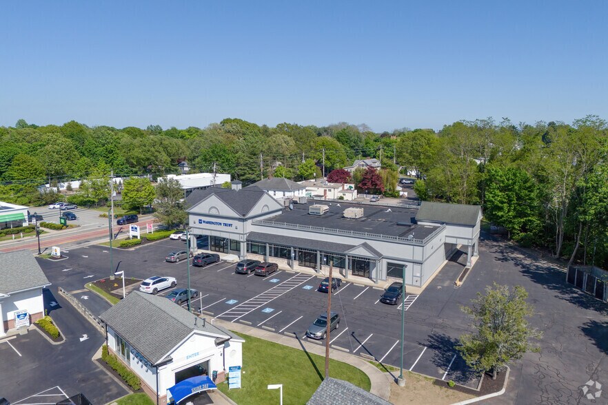 236 County Rd, Barrington, RI à louer - Aérien – Image 2 sur 6