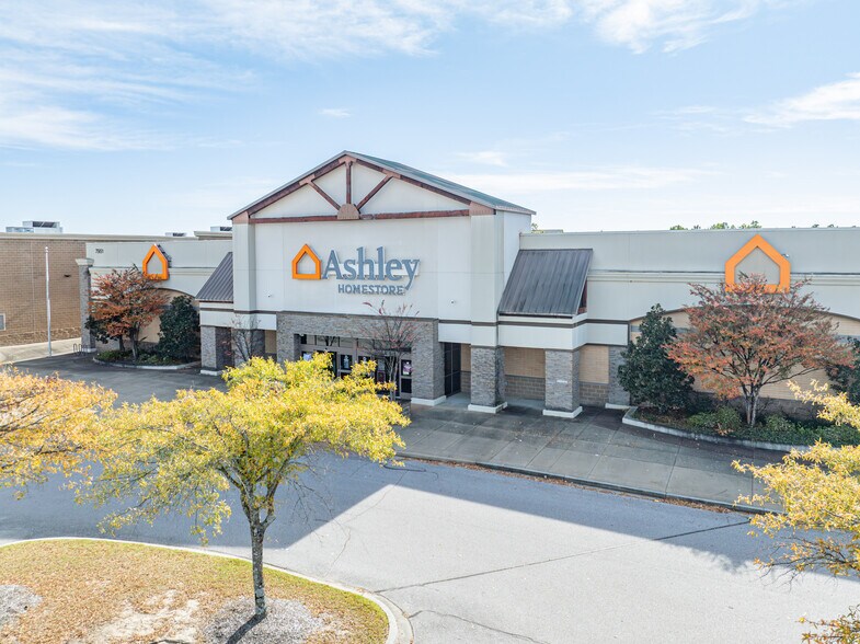 7951 Winchester Rd, Memphis, TN à vendre - Photo de l’immeuble – Image 3 sur 11