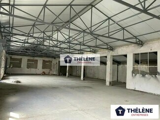 Plus de détails pour Local d'activités à louer