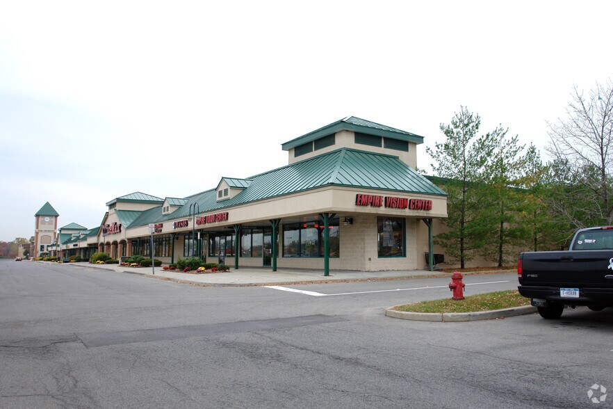 54 Crossing Blvd, Clifton Park, NY à louer - Photo de l’immeuble – Image 2 sur 3