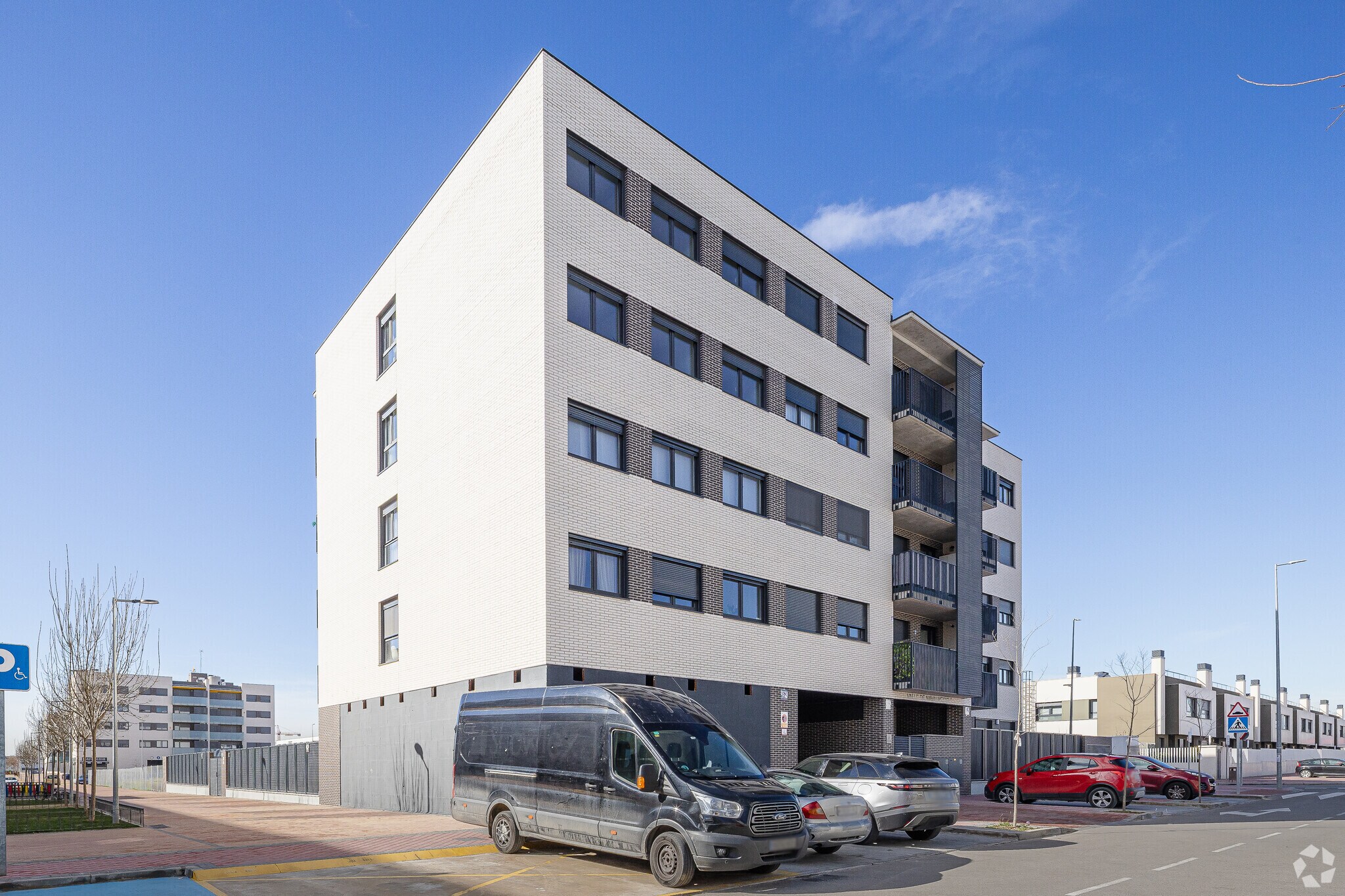 Local commercial dans Torrejón de Ardoz, Madrid à louer Photo principale– Image 1 sur 3