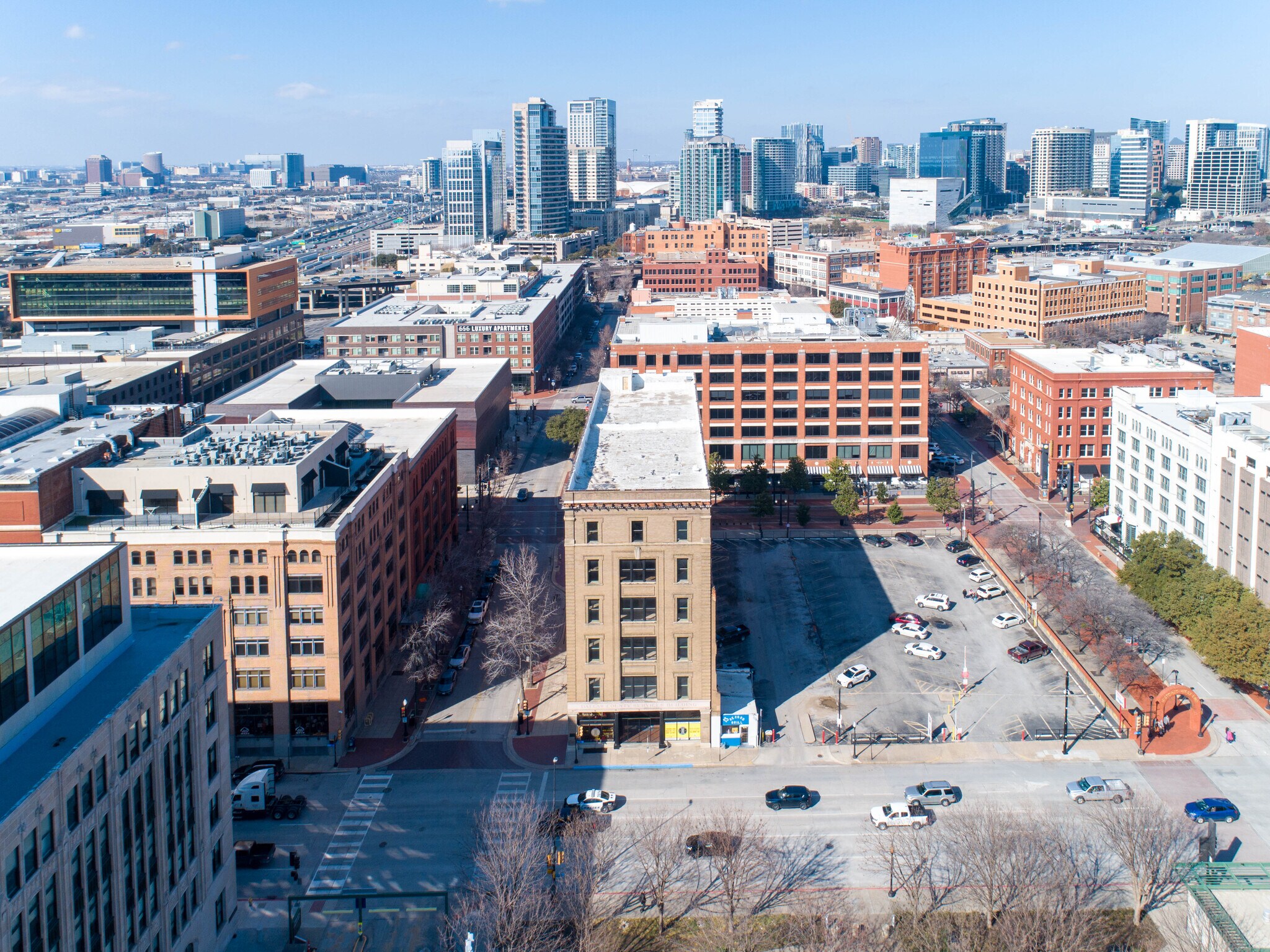 601 Elm St, Dallas, TX à vendre Aérien– Image 1 sur 25