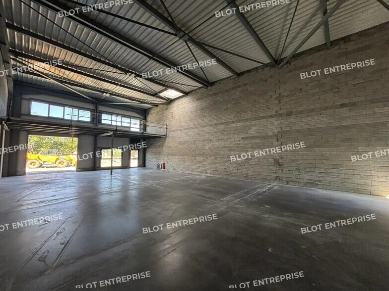 Local d'activités dans Treillières à vendre - Photo intérieure – Image 2 sur 7