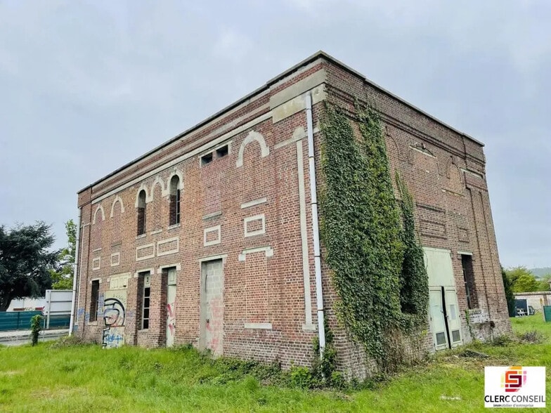 Bureau dans Caudebec-lès-Elbeuf à vendre - Photo de l’immeuble – Image 1 sur 6