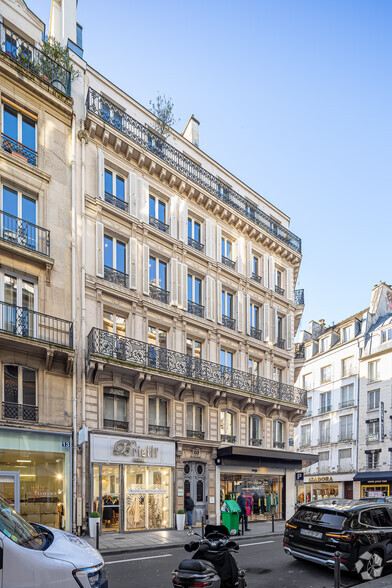 15 Rue Du Caire, Paris à louer - Photo de l’immeuble – Image 3 sur 3