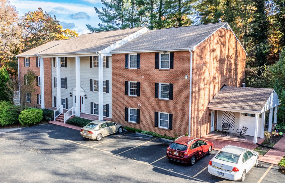 4622 Grandin Rd, Roanoke, VA à vendre - Photo de l’immeuble – Image 2 sur 13